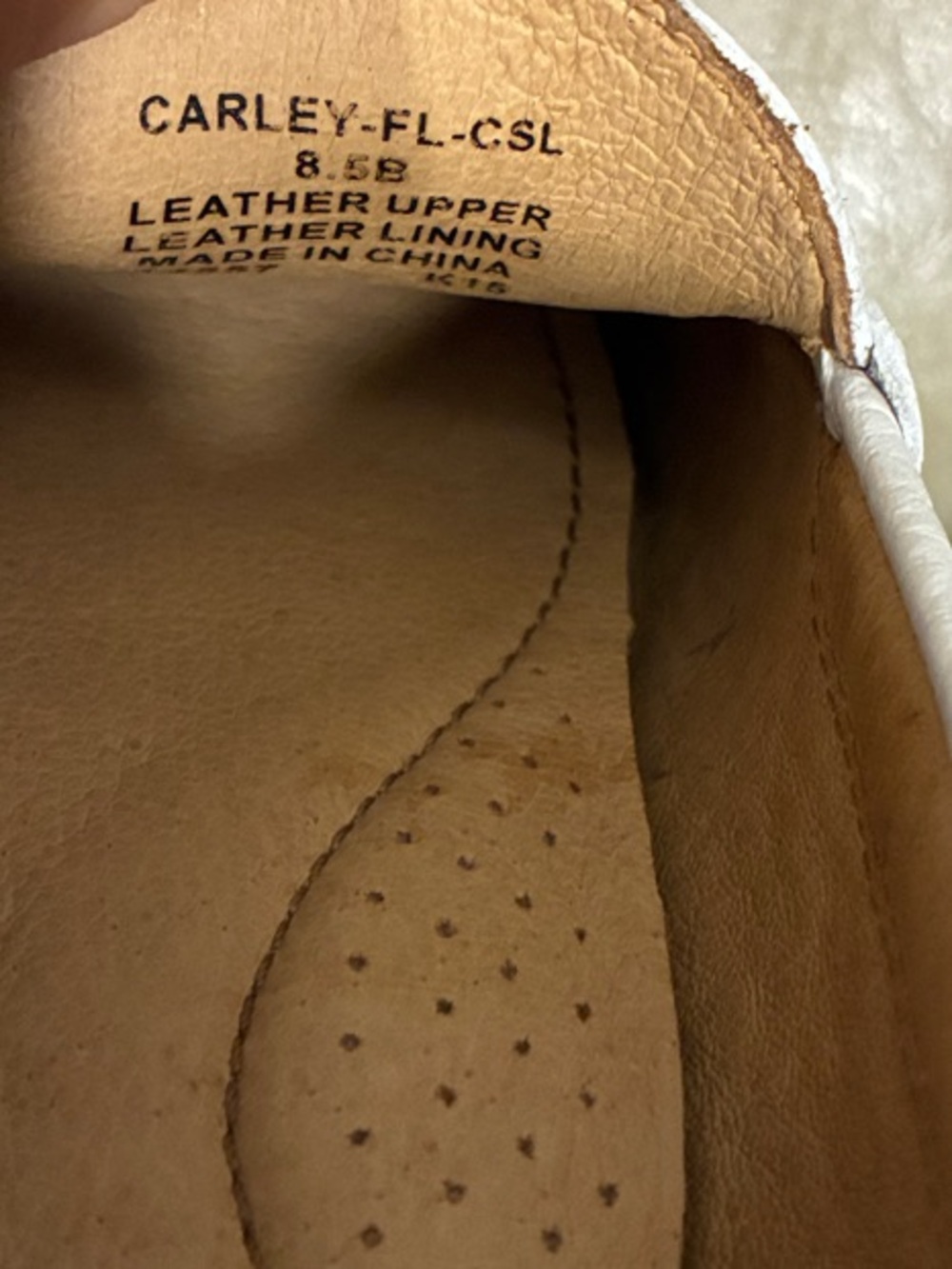 Ralph Lauren White Pebbled Leather RL Medallion Loafers - Picture 7 of 7